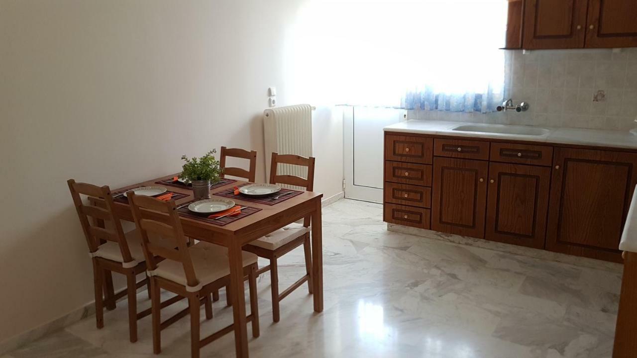 Galini Apartment ลูตรากี ภายนอก รูปภาพ